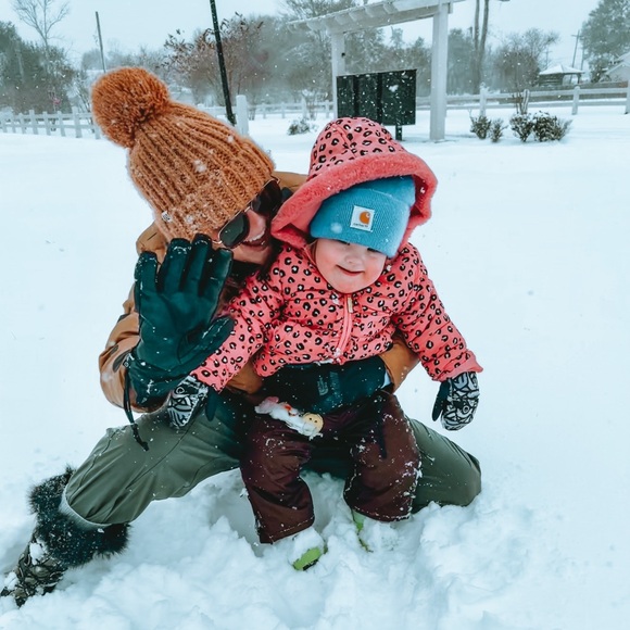 Meet your Posher, Courtney - Picture 3 of 4